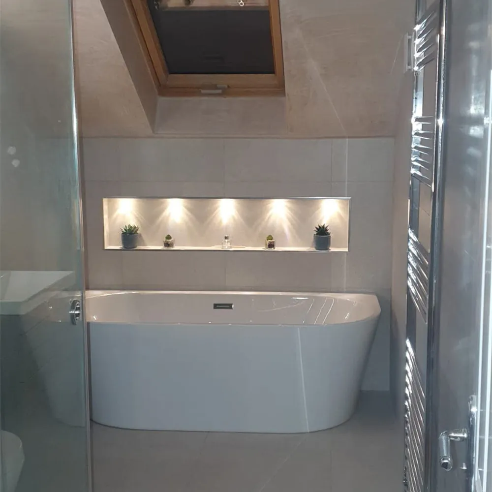 Large Bathtub
